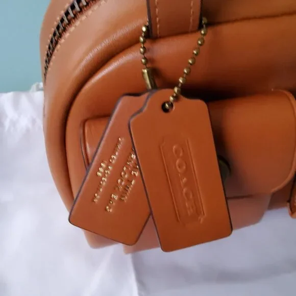 Like New Coach Twin Turnlock 20 in Toffee CCC55 - Picture 2 of 9